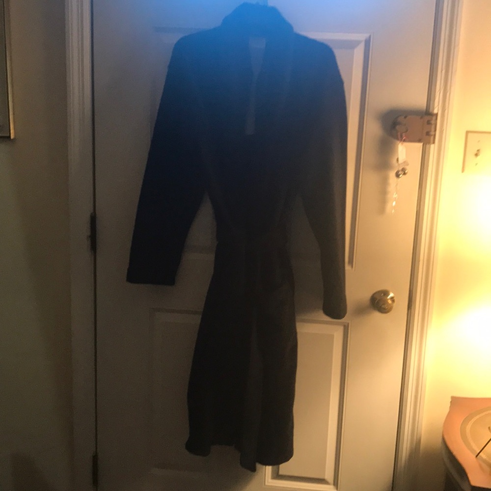 Men’s Black Robe. S/M - Picture 1 of 5